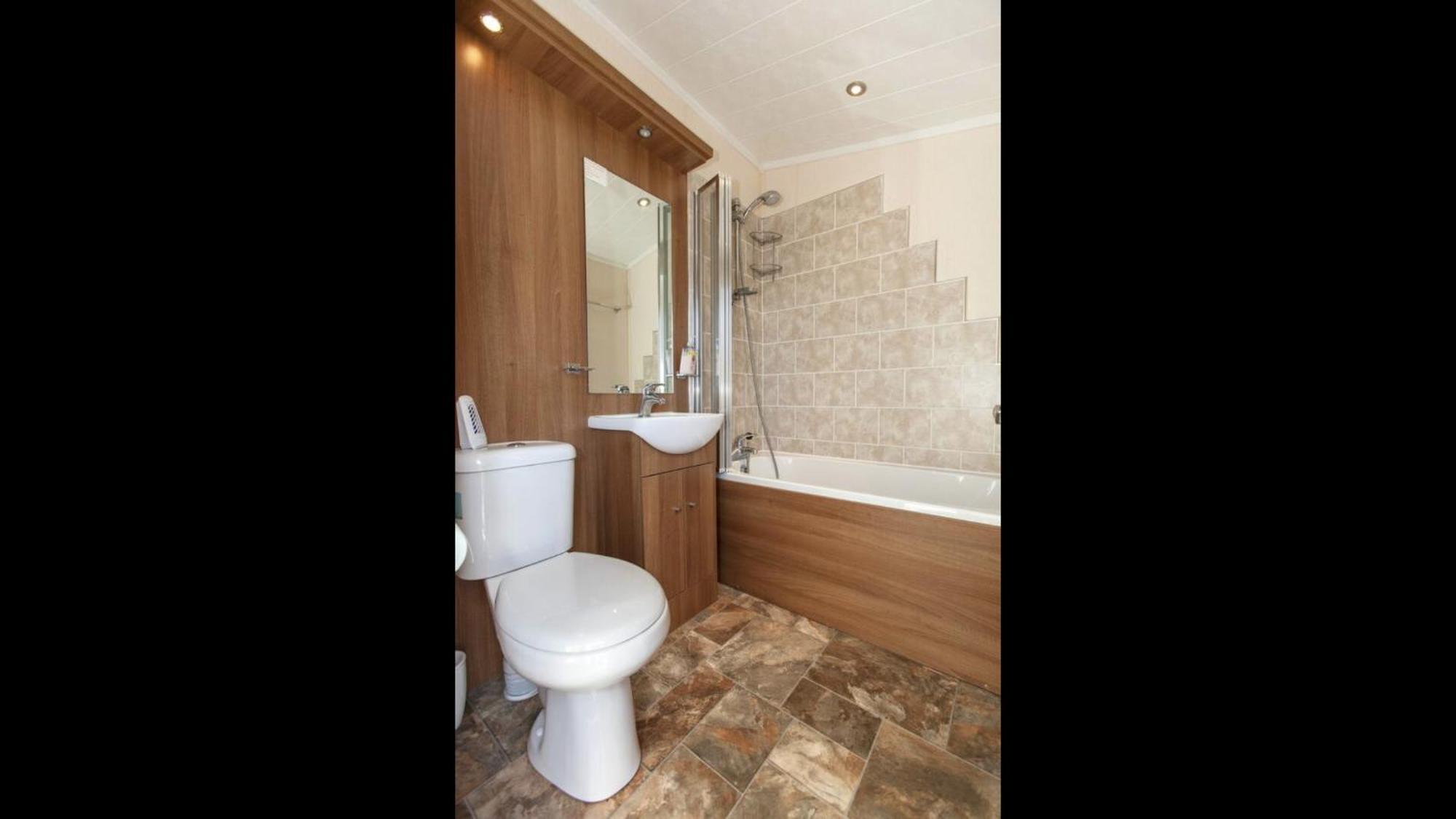 Bumblebee Lodge Tydd St. Giles Esterno foto