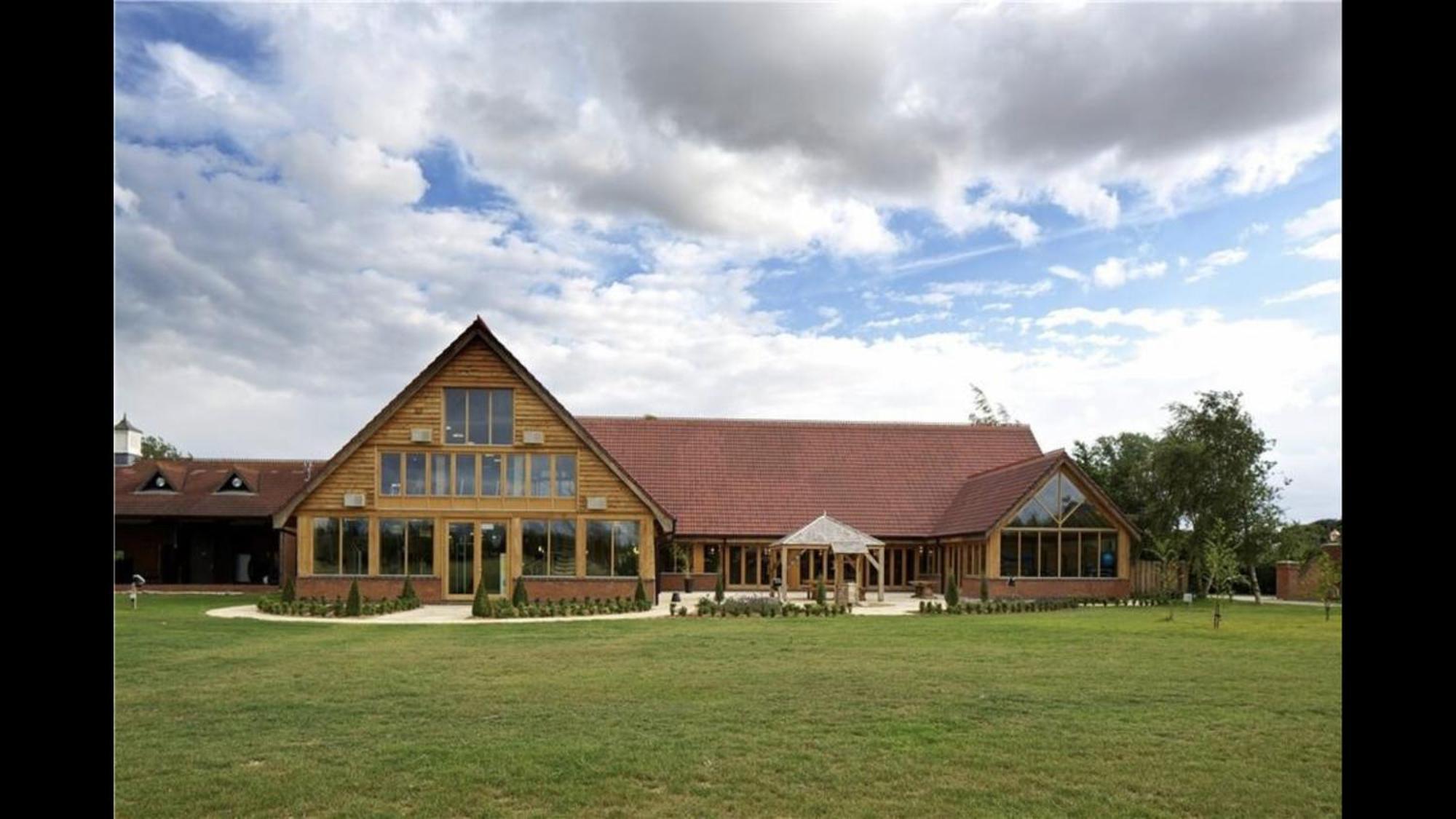 Bumblebee Lodge Tydd St. Giles Esterno foto