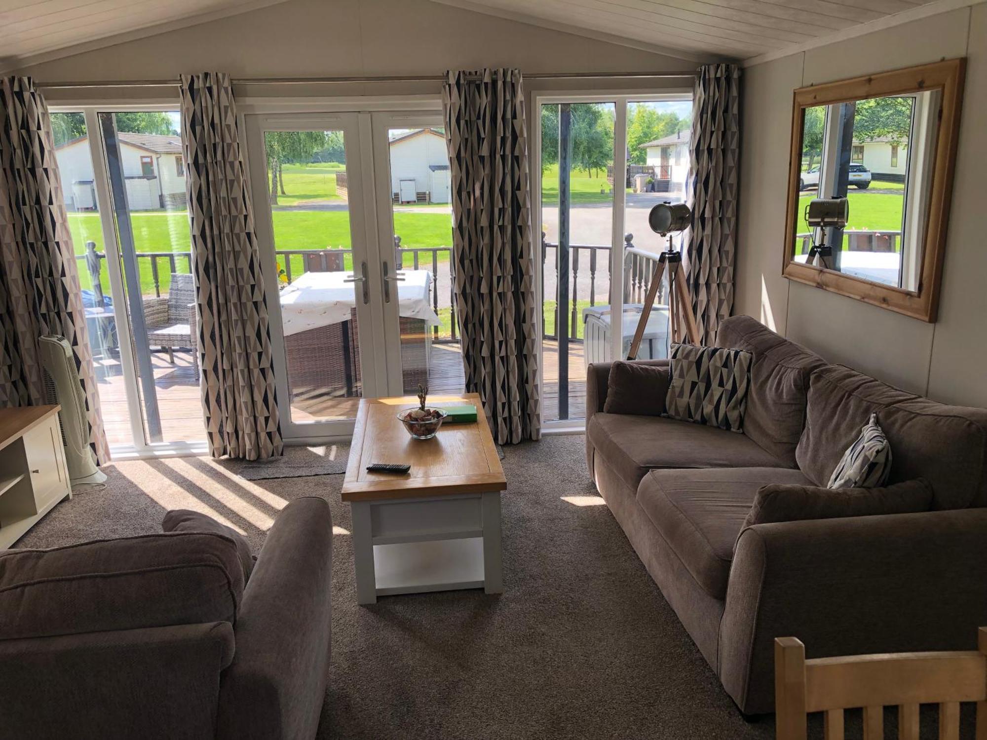 Bumblebee Lodge Tydd St. Giles Esterno foto